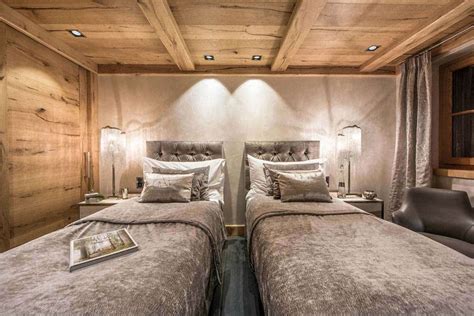 Luxurious chalet in the Swiss Alps offers ski resort winter escape ...