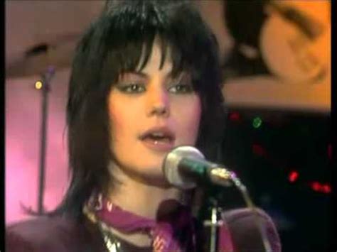 Joan Jett & The Blackhearts - Crimson and clover 1982 - YouTube