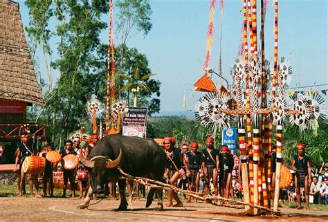 Central Highlands folk culture festival in Kon Tum | Vietnam Travel Blog