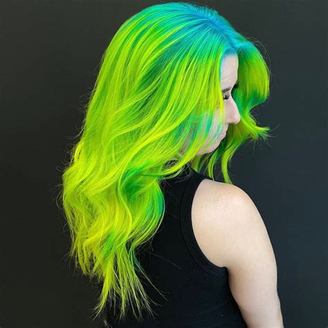 25 Green Hair Color Ideas to Rock in 2024 - The Right Hairstyles | Neon green hair, Bright hair ...