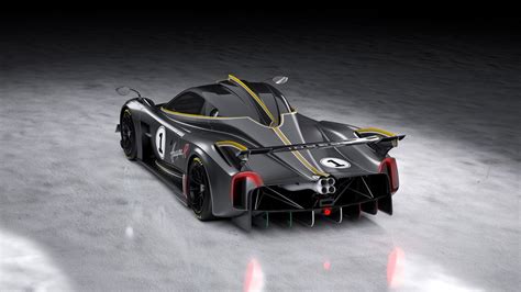 Hear the Pagani Huayra R scream like an old-school F1 car