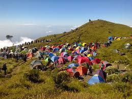 MERBABU CAMPING TOUR