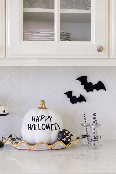 Halloween Details in my Kitchen - Fashionable Hostess