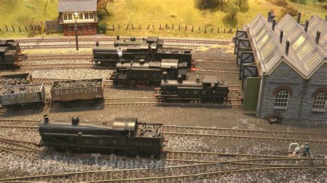 British Railway Modelling at its best: Abergavenny 00 Gauge layout at ...