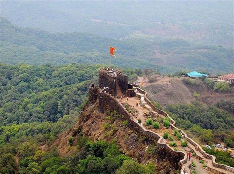 20 Incredible Forts In Maharashtra: TripHobo