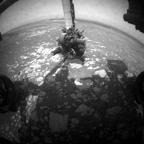 Welcome Back! Curiosity Mars Rover Images