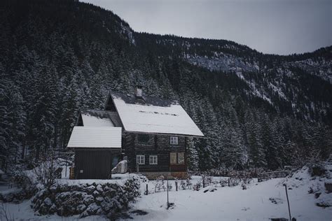 Wooden Cabin in Winter · Free Stock Photo