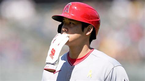 Two-way superstar Shohei Ohtani donates baseball gloves to children in ...