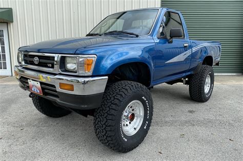 1993 Toyota 4x4 Pickup 5-Speed for sale on BaT Auctions - sold for $16,000 on March 26, 2020 ...