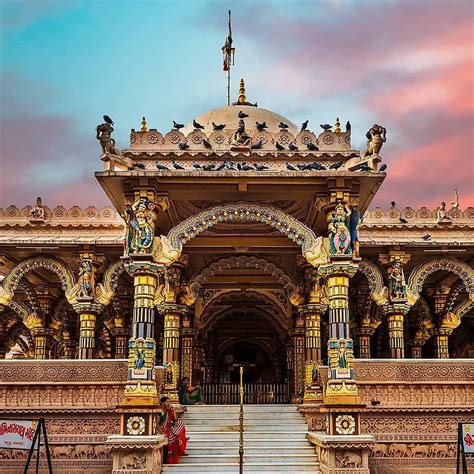 Shree Swaminarayan Mandir Kalupur is the first Temple of the Swaminarayan Sampraday, a Hindu ...