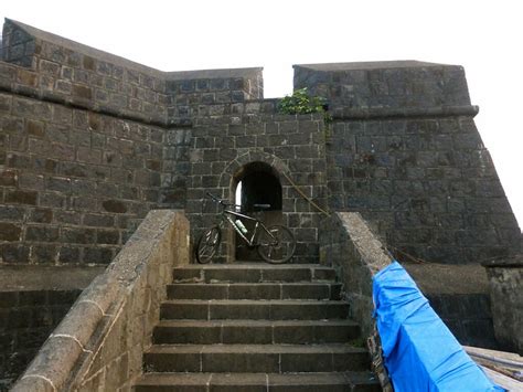 Worli Fort, Mahim Fort and Bandra Fort - guarding Mahim Bay