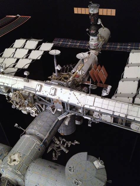 International Space Station Model – AXM Paper Space Scale Models.com