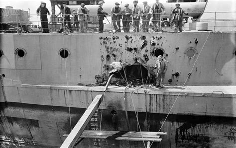 HMS Warspite showing damage after the Battle of Jutland, June 2, 1916.[1280 × 806] : r/HistoryPorn