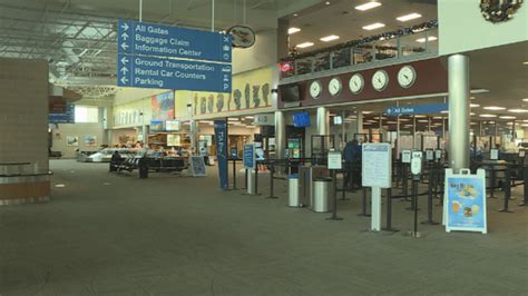 Medford Airport makes up for lack of passengers with air-cargo