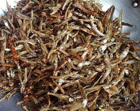 Spicy dilis: The only mouth-watering Filipino dried anchovies snack