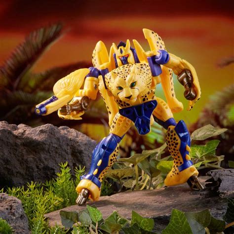 Hasbro Is Bringing Back Vintage Transformers Beast Wars Action Figures ...