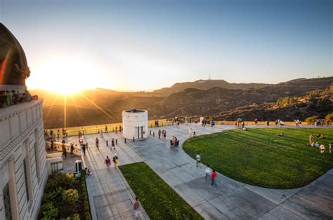 Sunset on Top of Griffith Observatory (Photos)