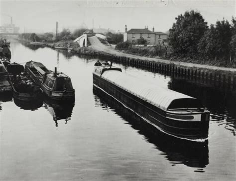 BW192-3-2-2-13-1-539 | Canal boat, Birmingham canal, Boat