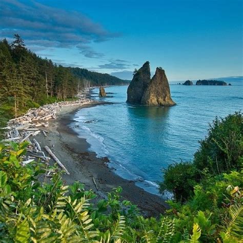 Rialto Beach- La Push, WA This beach is epic during the summer, but I ...