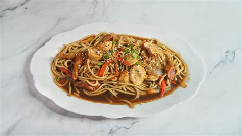 Pancit Canton (Filipino Stir-Fried Noodles)