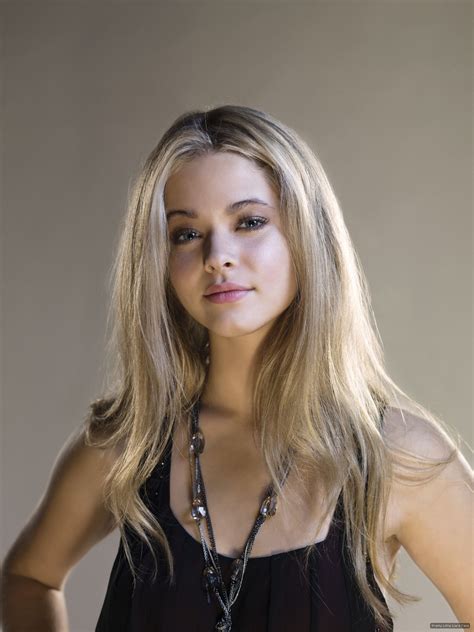 Alison Dilaurentis Pretty Little Liars Season 1 Promo Photo Shoot | Combinações de cores de ...