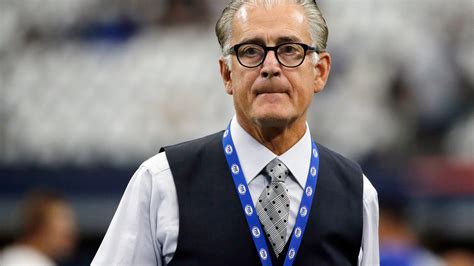 Mike Pereira made a weird face during live NFL broadcast