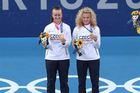 US Open: Czech Duo Katerina Siniakova and Barbora Krejcikova Win Doubles Title - News18