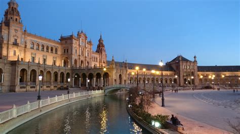 Plaza de Espana & Old Town : Seville | Visions of Travel