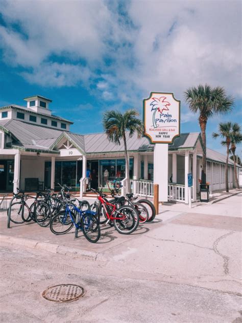 15 Best Clearwater Beach Restaurants You Should Try - Florida Trippers