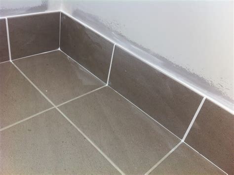 Tile skirting removal from plasterboard walls - Home