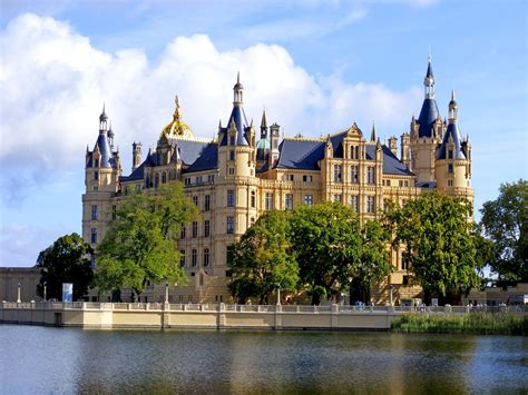 The Castle of Schwerin | Beautiful castles, Famous castles, Germany castles