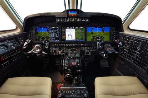 King Air Ale: Cockpit King Air C90GTx com painel Proline Fusion