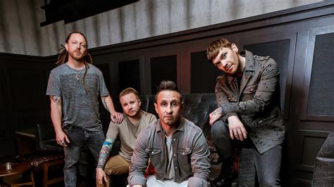 SHINEDOWN Announces Summer/Fall 2021 U.S. Tour With THE STRUTS, ZERO 9:36