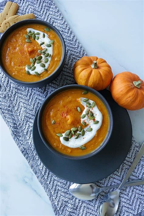 Spicy butternut squash soup - Hint of Healthy