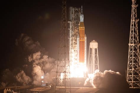 NASA successfully launches its largest-ever rocket, the Space Launch System