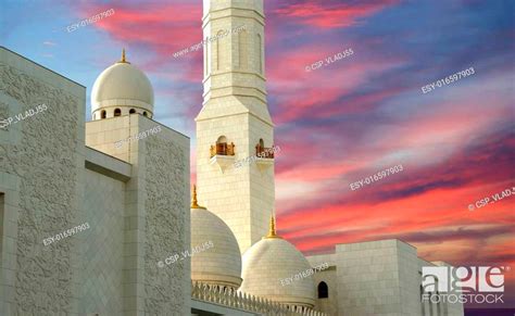 Abu Dhabi Sheikh Zayed White Mosque in UAE, Stock Photo, Picture And ...