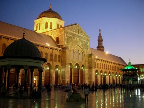 Welcome to the Islamic Holly Places: Umayyad Mosque (Damascus) Syria