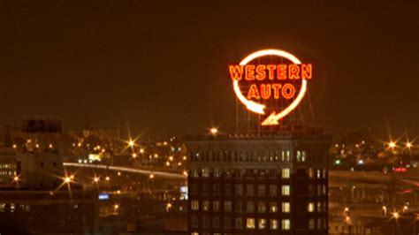 Iconic Western Auto sign will again light up the Kansas City skies next month