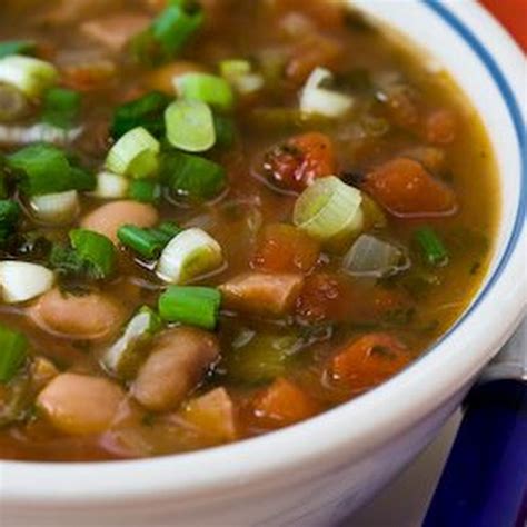 Spicy Pinto Bean Soup with Ham, Tomatoes, and Cilantro Recipe