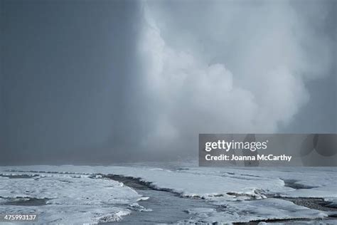 112 Old Faithful Winter Stock Photos, High-Res Pictures, and Images - Getty Images