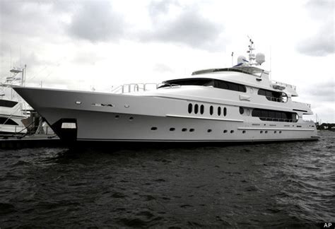 Tiger Woods Selling 'Privacy' Yacht: Report (PHOTOS) | HuffPost