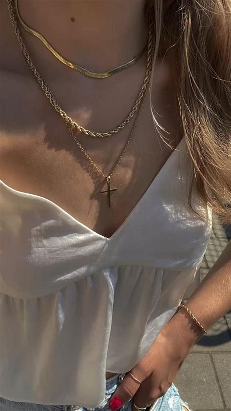 Gold necklace stack 🤍 | Gold necklace, Necklace, Long necklace