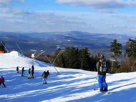 12 Top Ski Resorts in New Hampshire, 2024/25 | PlanetWare