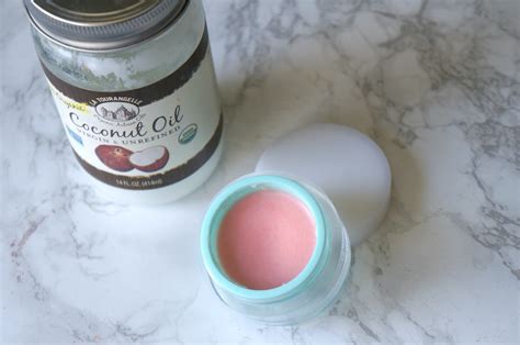 A DIY Coconut Oil Lip Balm That Literally Anyone Can Whip Up At Home