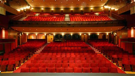 Homepage - Belgrade Theatre