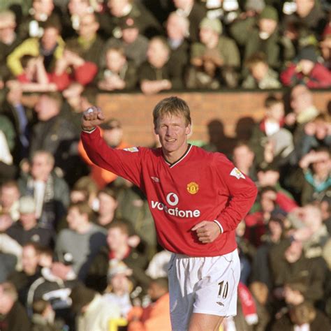 Manchester United on Twitter: "Blasted home by Teddy Sheringham 🎯 Watch all our best goals from ...