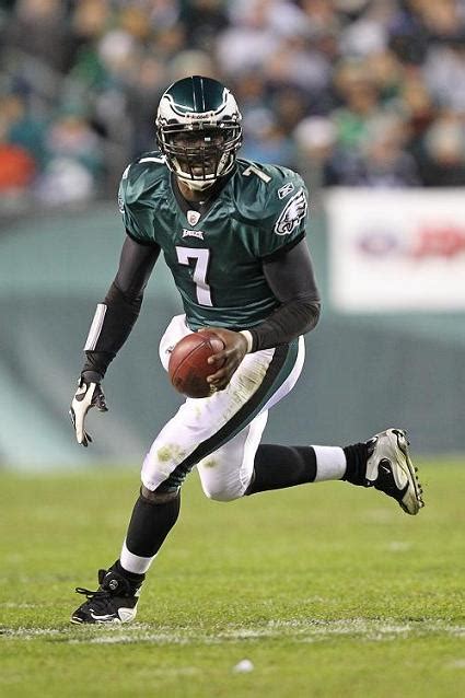 Today in Pro Football History: MVP Profile: Michael Vick, 2010