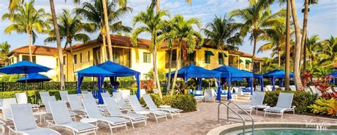 Naples Bay Resort & Marina | Naples Hotels in Florida