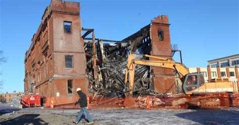 Fire-damaged building may not be razed