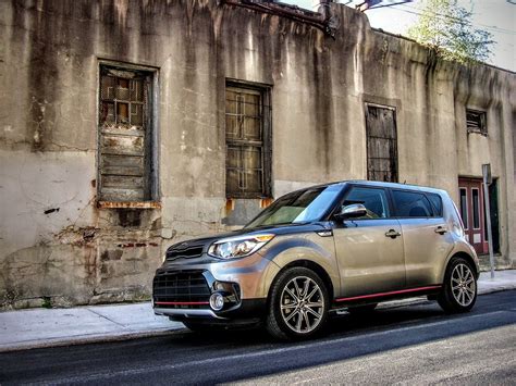 2018 Kia Soul Turbo Review: Tiny Tremors and Animalistic Behavior